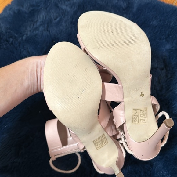 Pink heels - Picture 6 of 6